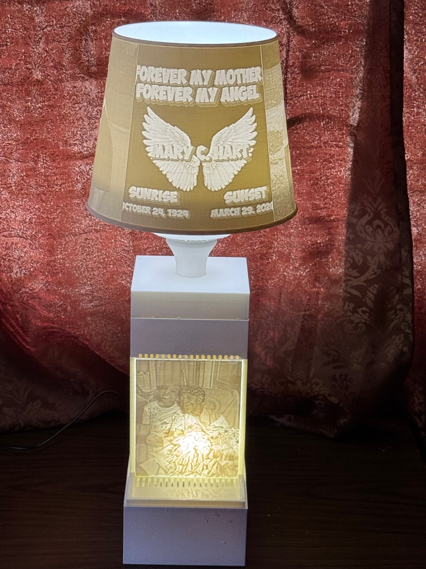 🕊️ Water Fountain Memorial Lamp